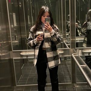 Meet your Posher, Eva